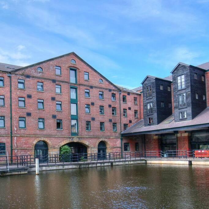 Beautiful 1-Bed Apartment In Grade Listed Warehouse - Victoria Quays, Sheffield City Centre, Free Parking, Pet Friendly, Netflix Ngoại thất bức ảnh